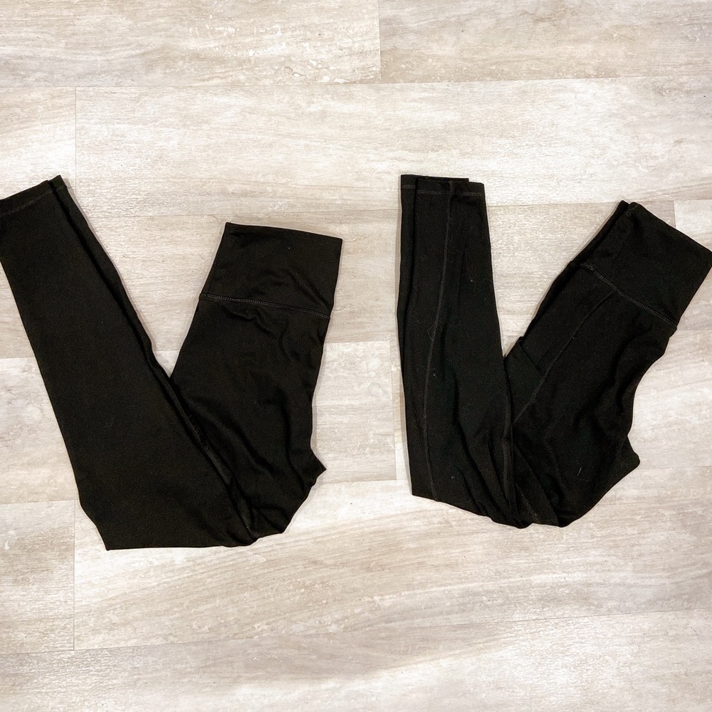 Black leggings